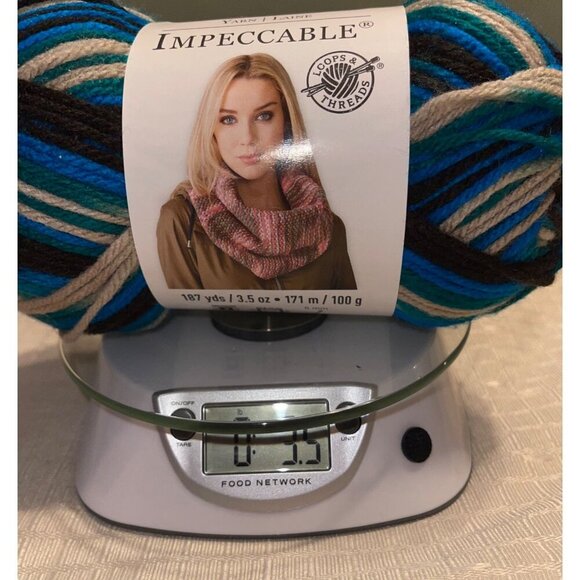 1 Skein Discontinued Loops & Threads Impeccable Ombré Aran Wt. Tropical Storm - Picture 5 of 5